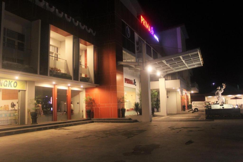 Prima Sr Hotel & Convention Yogyakarta Sleman  Exterior photo