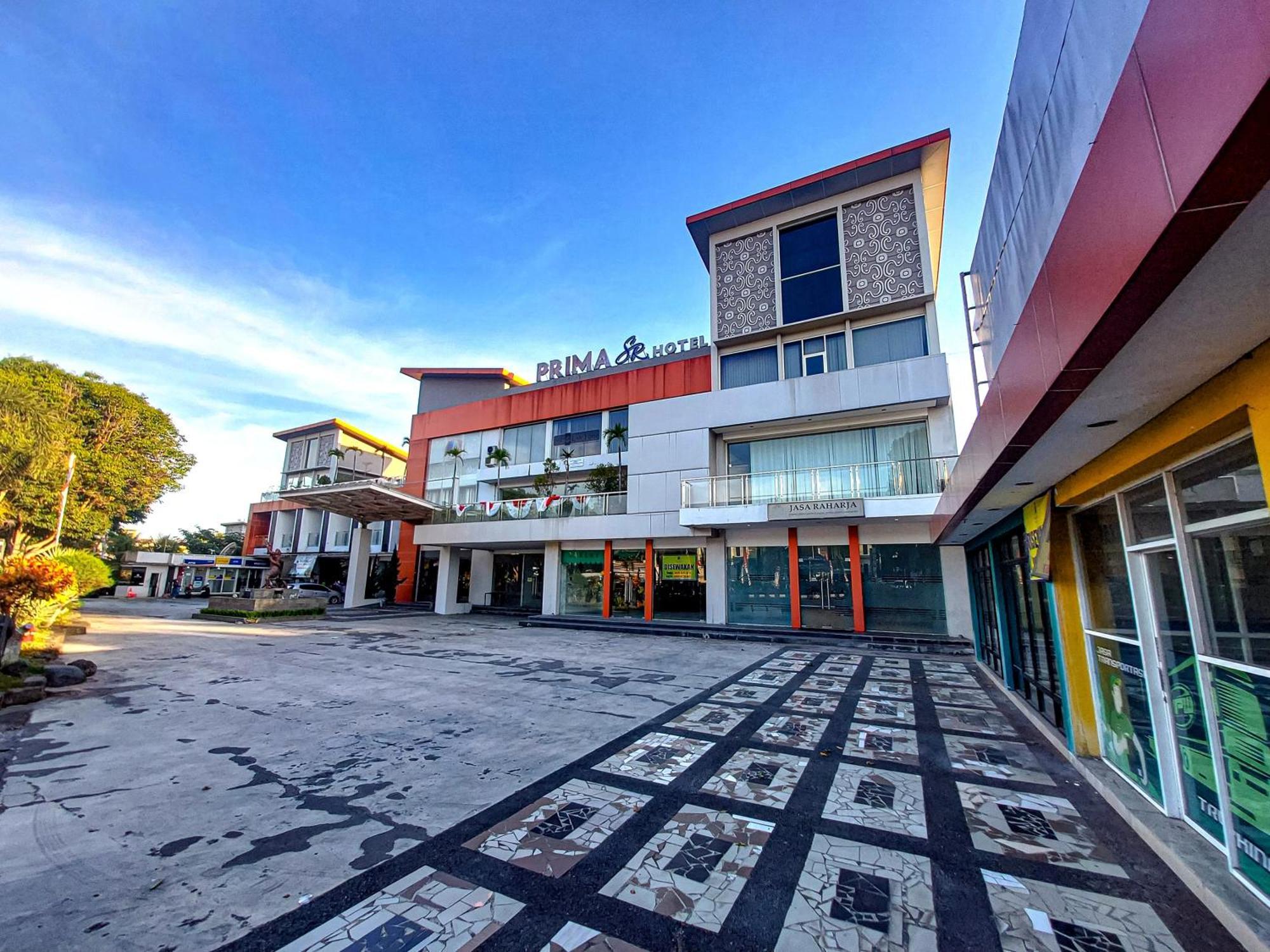 Prima Sr Hotel & Convention Yogyakarta Sleman  Exterior photo