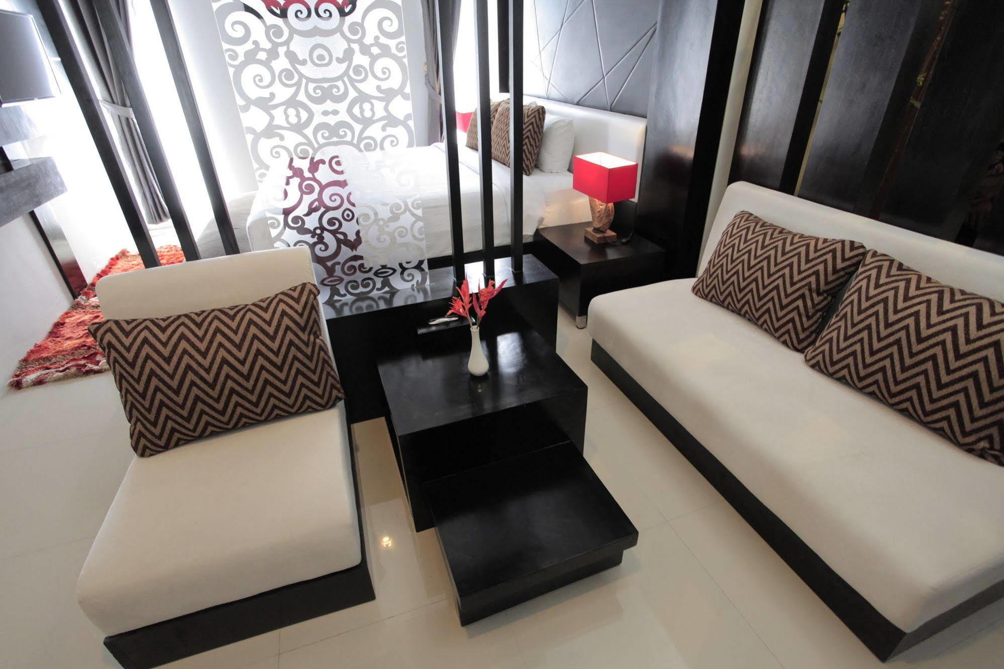 Prima Sr Hotel & Convention Yogyakarta Sleman  Exterior photo