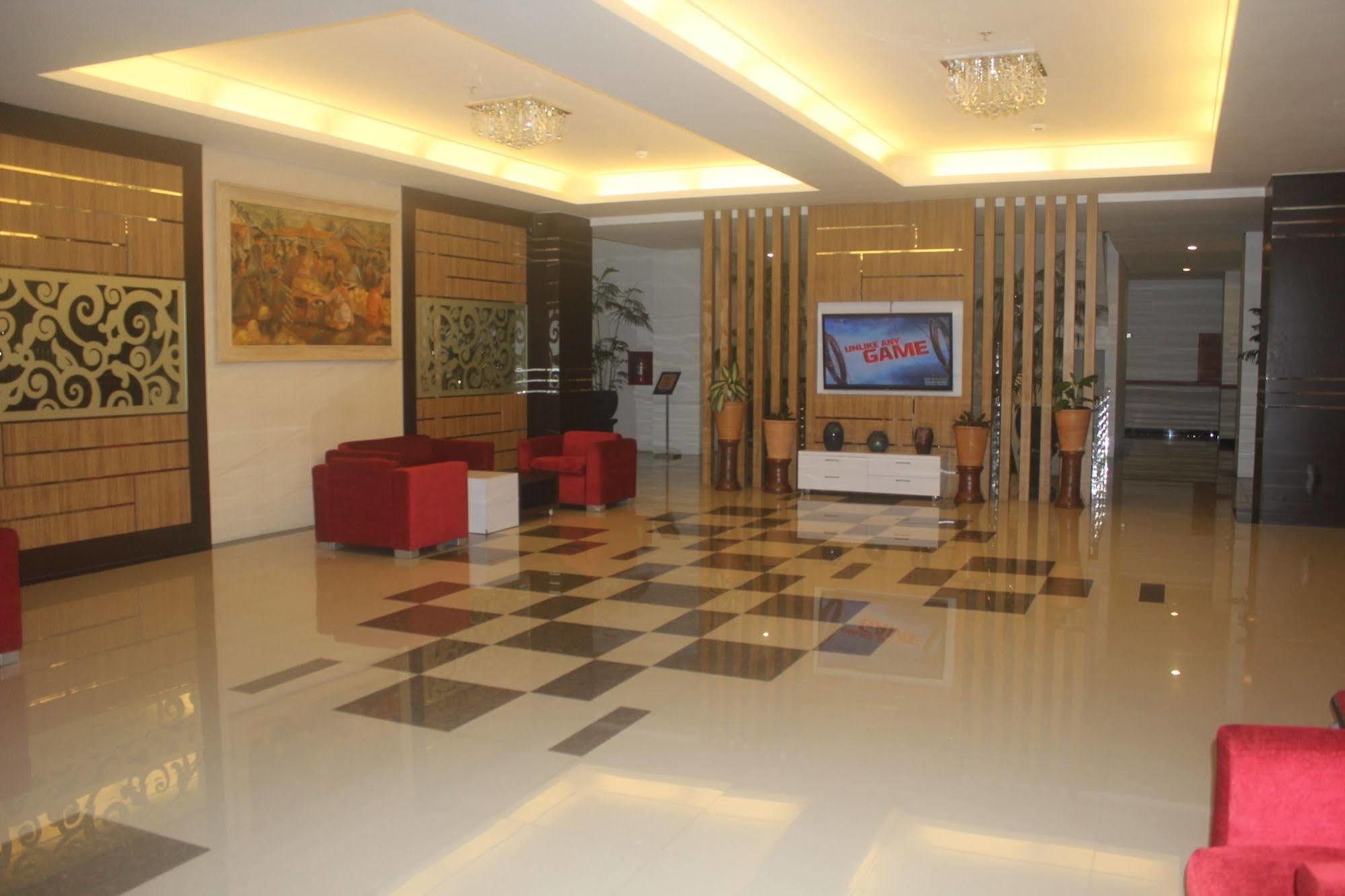 Prima Sr Hotel & Convention Yogyakarta Sleman  Exterior photo
